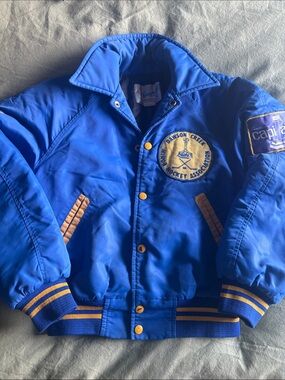 Boys Vintage Dawson Creek Minor Hockey Capitals Youth Jacket Blue